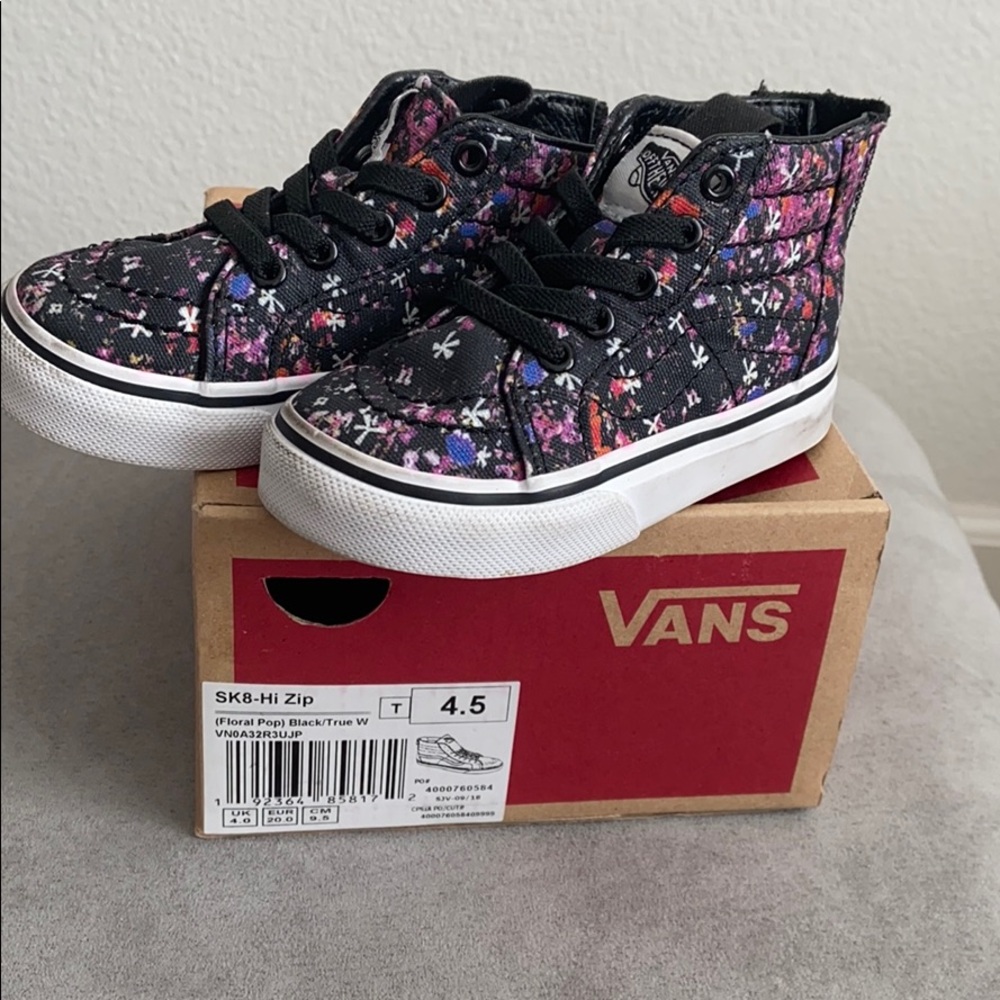 Hi top infant/toddler vans shoes. Size 4.5
